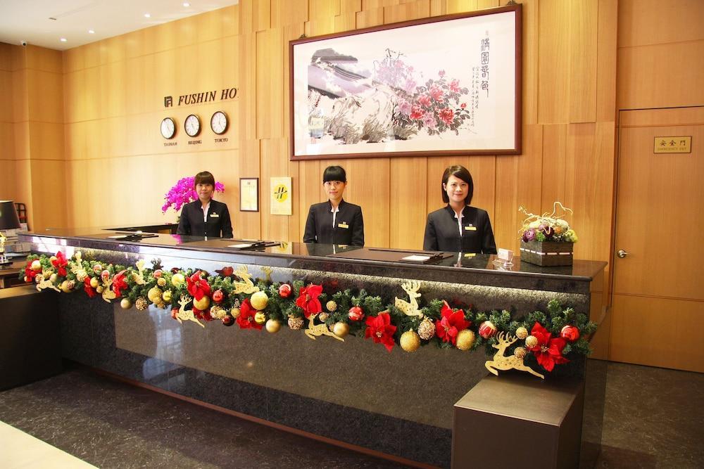 Fushin Hotel - Đài Nam Ngoại thất bức ảnh