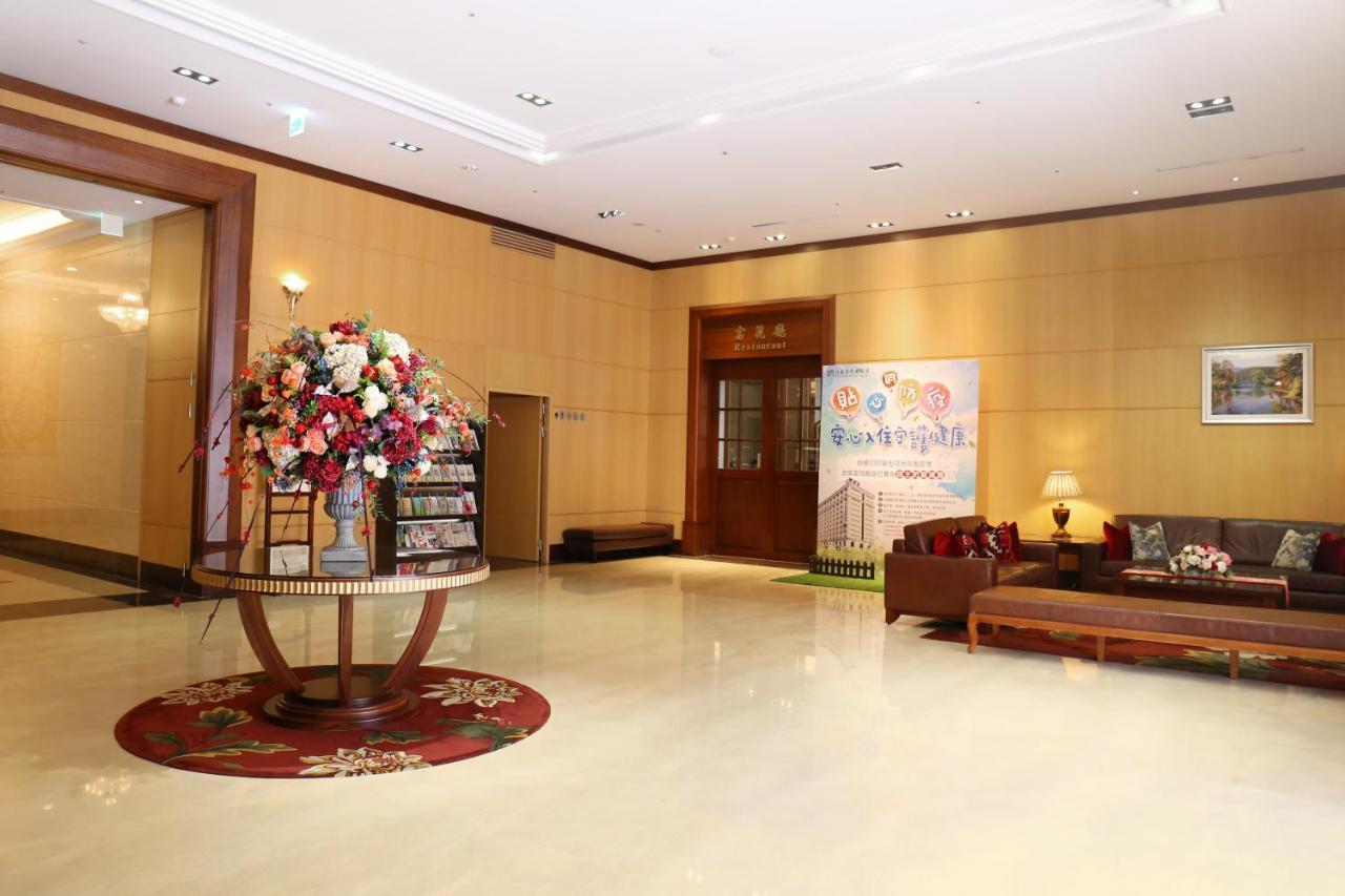 Fushin Hotel - Đài Nam Ngoại thất bức ảnh