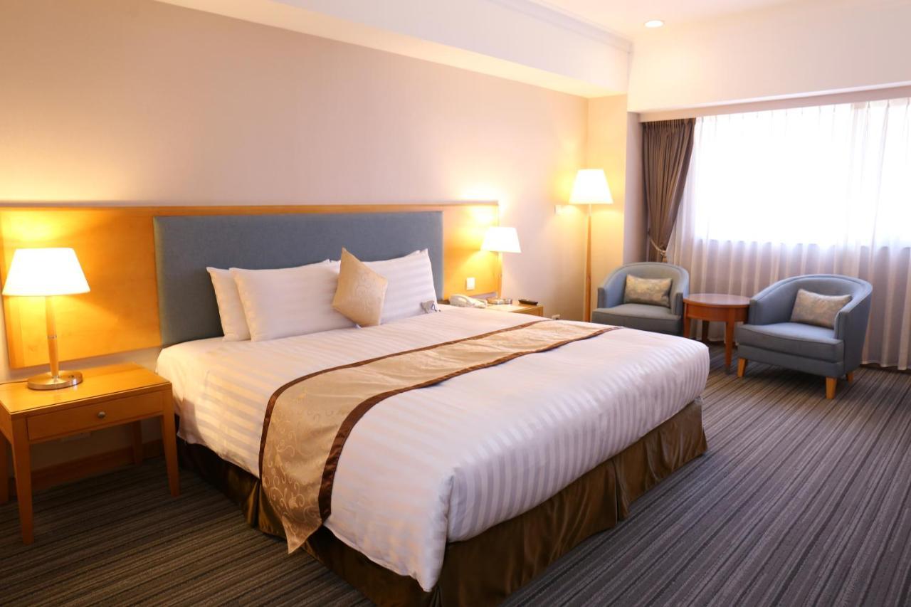 Fushin Hotel - Đài Nam Ngoại thất bức ảnh