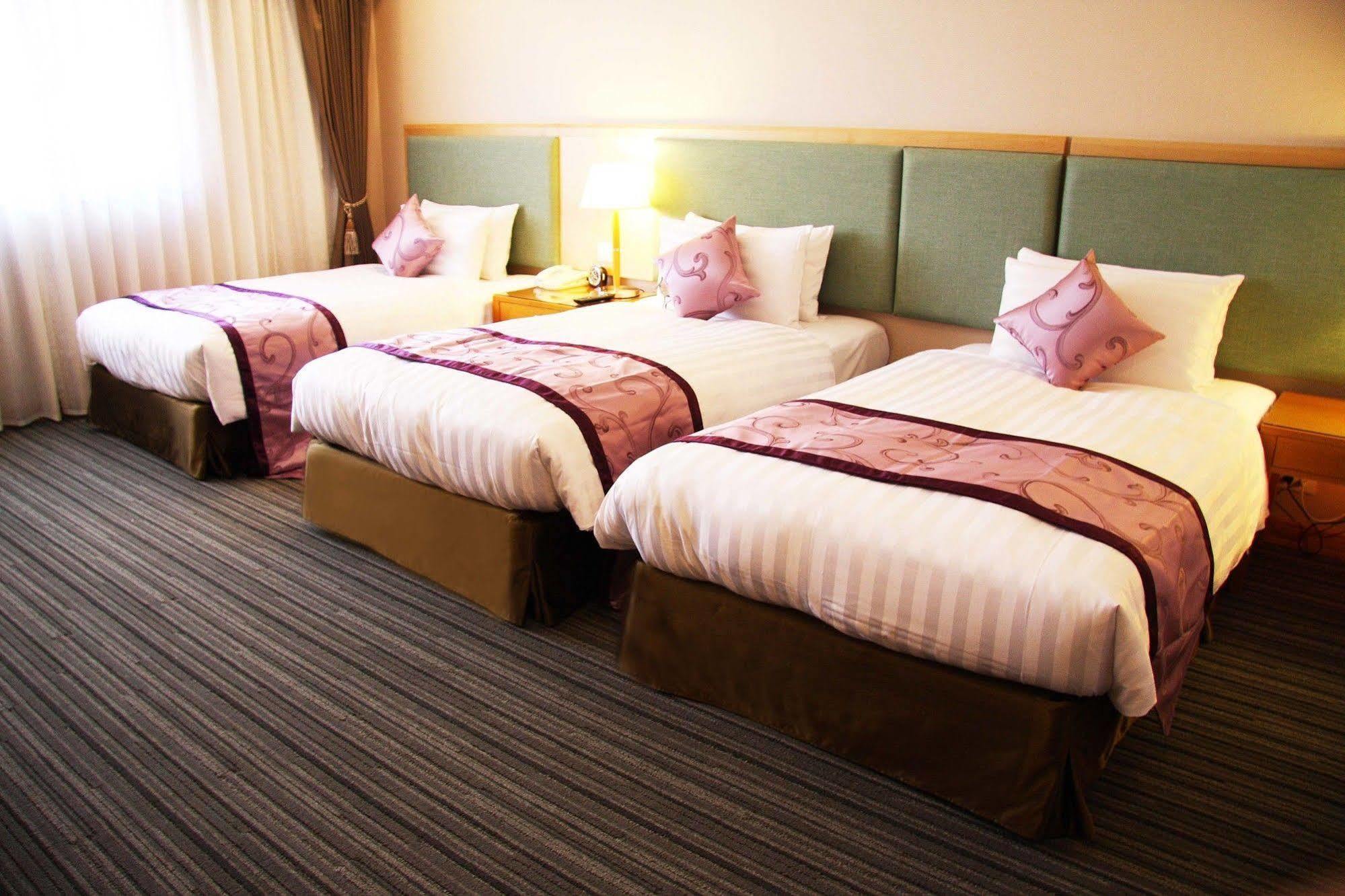 Fushin Hotel - Đài Nam Ngoại thất bức ảnh